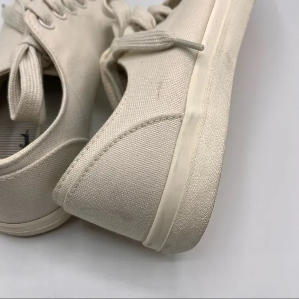 Universal Threads Off White Sneakers Sz 10 - Image 8