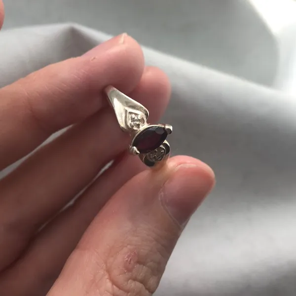 Deep Red Stone and Sterling Silver Ring size 7 - Image 7