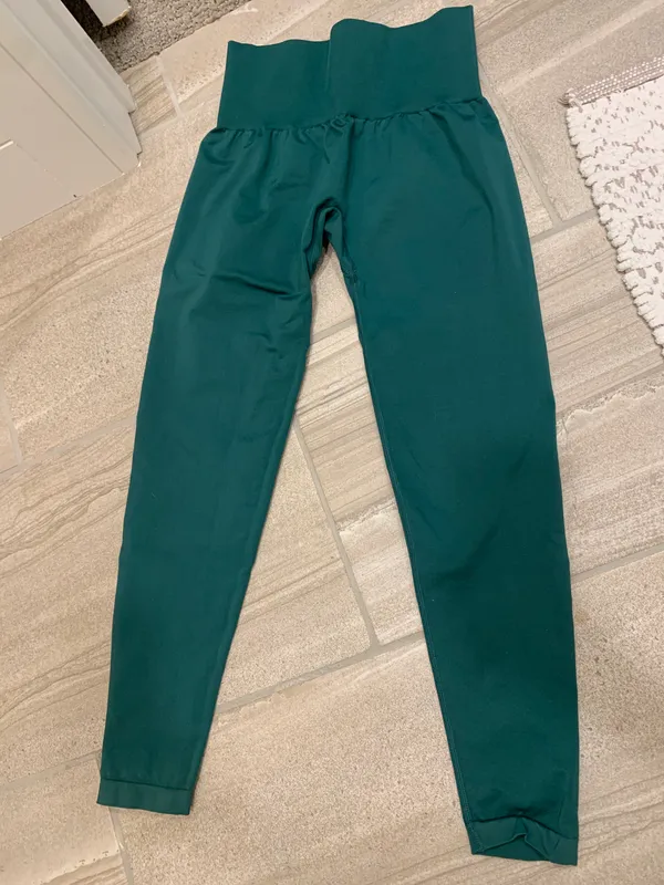 NVGTN Solid Seamless Leggings - Image 2