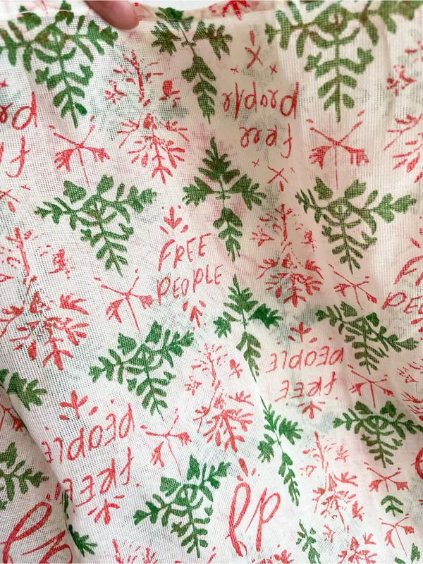 Free People Large Cloth Reusable Bag Christmas Theme Mistletoe NEW - Image 2