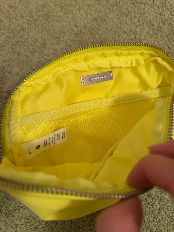 Lululemon Belt Everywhere Bag - Image 3
