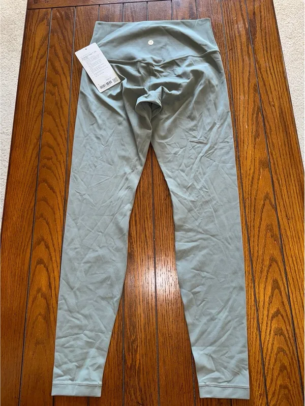 Lululemon Align High Rise 28” Willow Leaf Size 8 NWT - Image 2