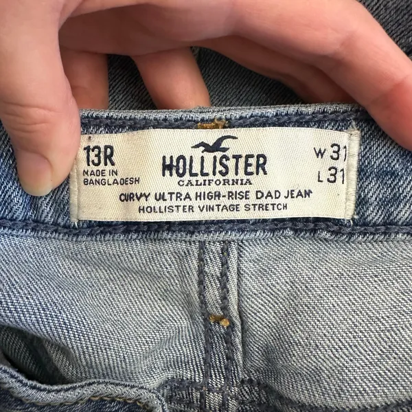 Hollister Curvy Ultra High Rise Dad Jeans 13R W31 L31 Distressed Straight‎ Leg - Image 2