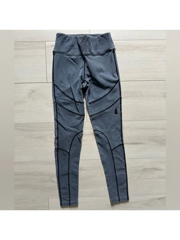 Free People FP movement New flow workout yoga full length knit leggings size xs - Image 4