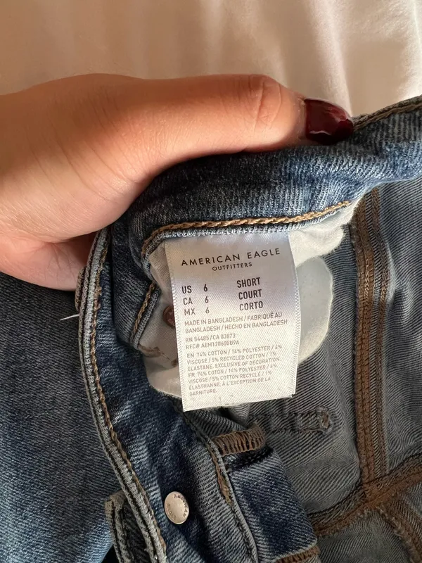 American Eagle Jeans Mom Stretch High-Rise - Image 3
