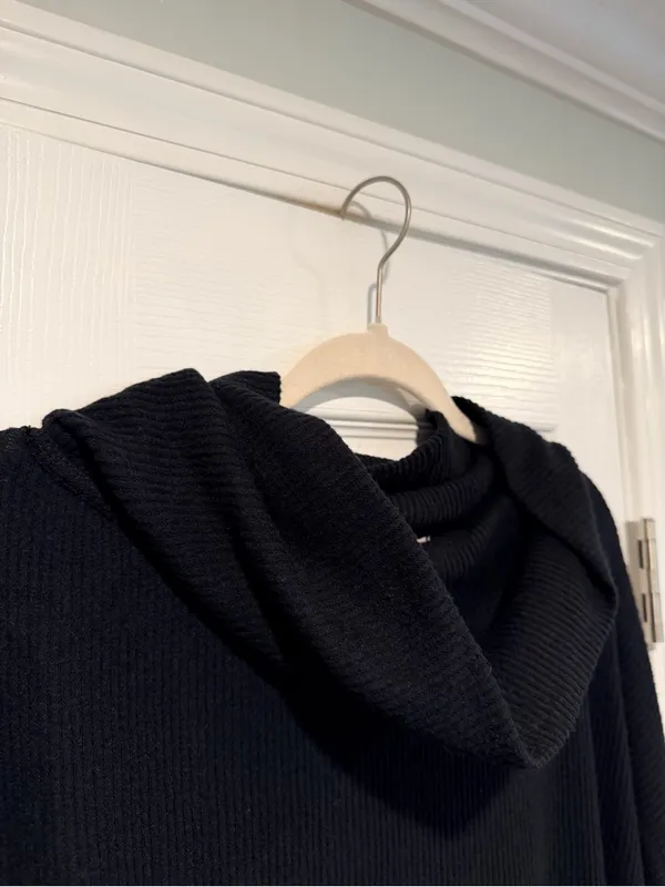 We The Free Free People Size S Black Oversized Cowl Neck Split Back Sweater - Image 3