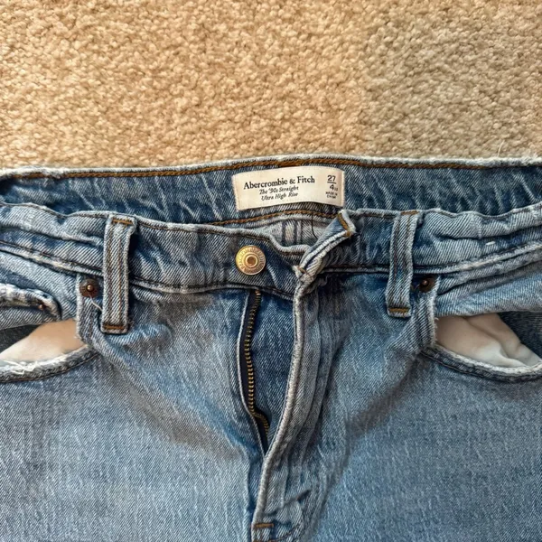 Abercrombie The '90s Straight Ultra High Rise Jeans - Image 2