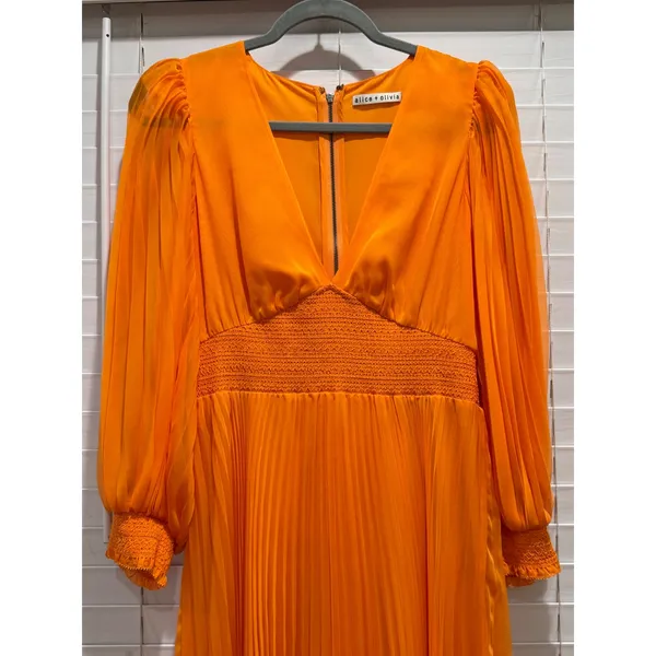 Alice + Olivia Pleated Maxi Dress Womens 8 Orange V-Neck Smocked Waist Delora - Image 2