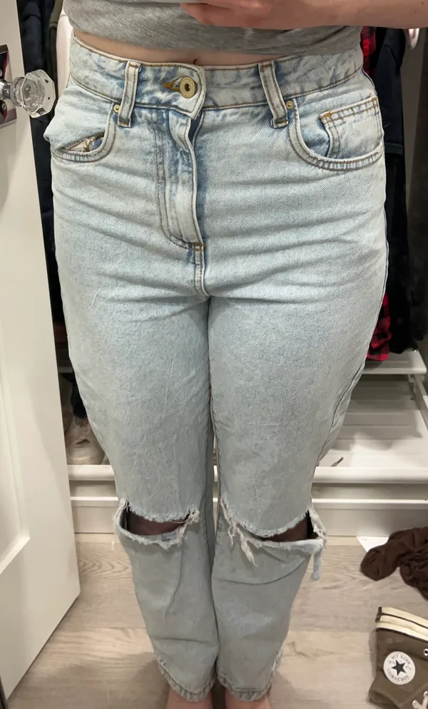 Cotton On straight leg ripped light mom jeans <3 💎 - Image 5