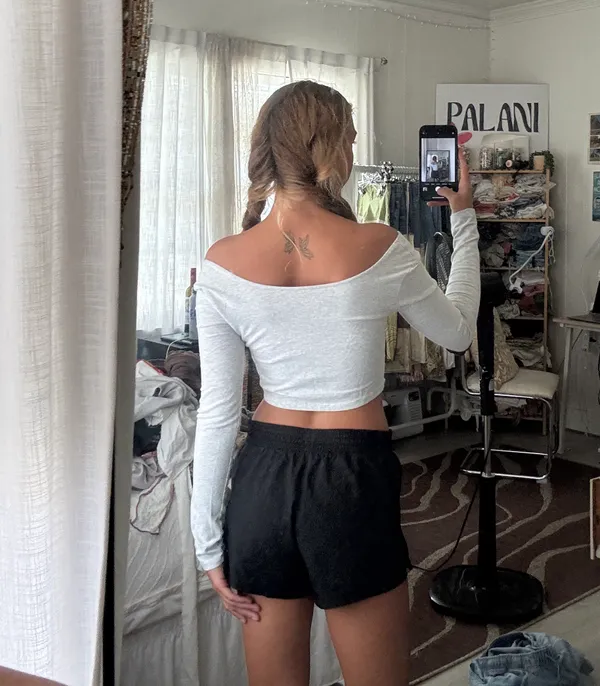 Black  running shorts - Image 2