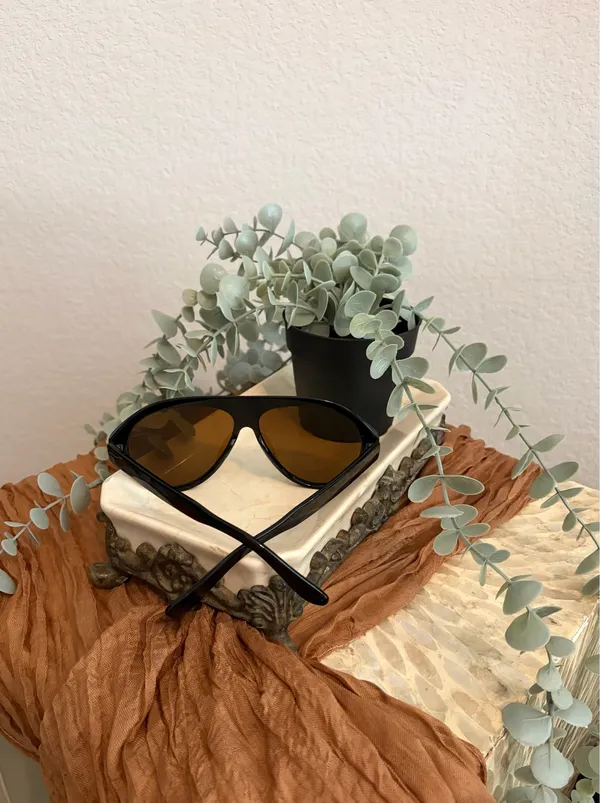 Women’s Sunglasses Black - Image 2