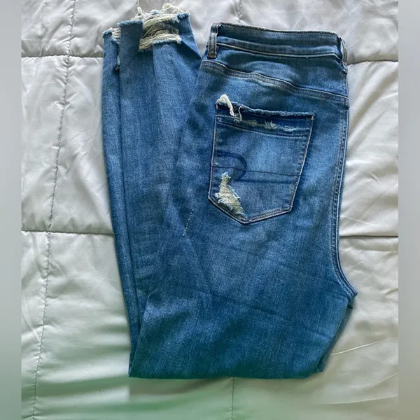 American Eagle Distressed High Waisted Jeggings - Image 3