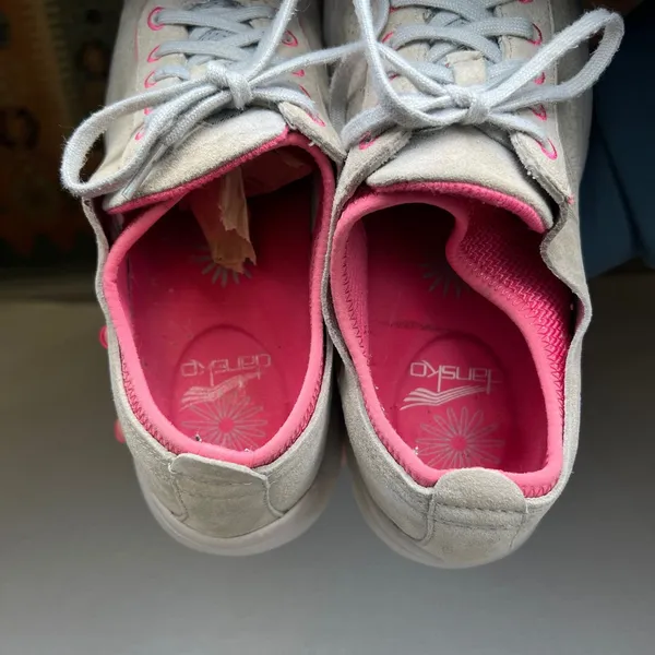 Dansko Womens Tan Pink Suede Slip Resistant Walking Shoes Sneakers Size 38 7.5-8 - Image 6