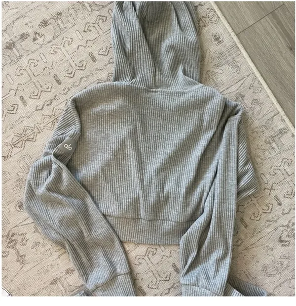 Alo Muse Yoga Sweatpants and sweatshirt set  - Image 8