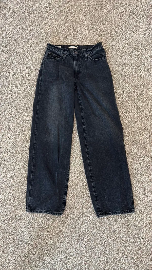 Levi’s Baggy Dad Jeans - Image 4