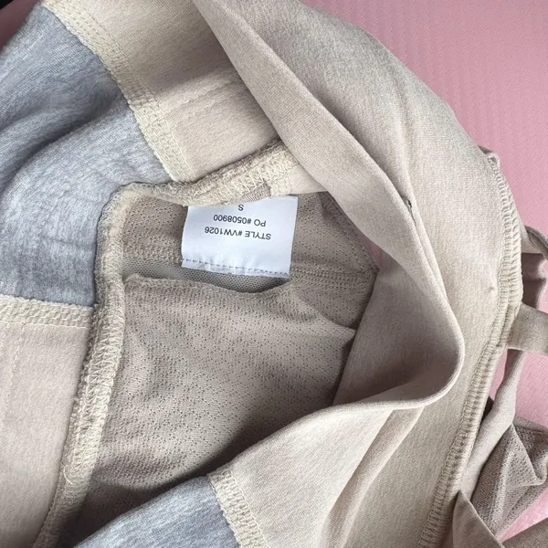 Vuori beige and gray sports bra - Image 3