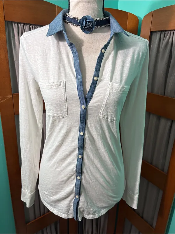 LOFT White Button-Down Shirt with Blue Chambray Trim - Image 2