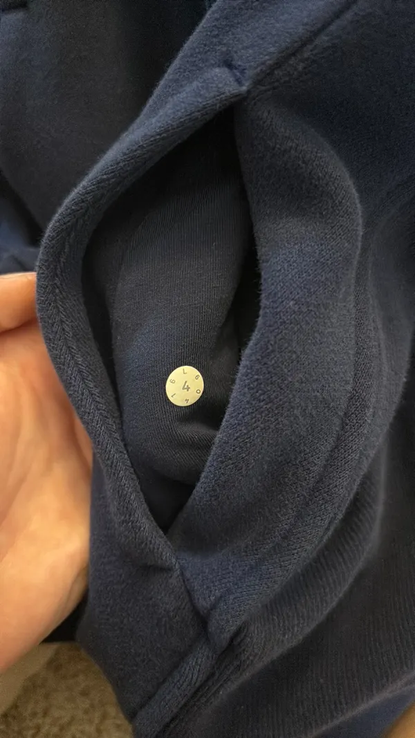 Lululemon Navy Full-Zip Scuba Hoodie - Image 3