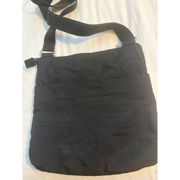 Baggallini Everywhere Crossbody Bag Black‎ Nylon Triple Zip Travel Messenger - Image 3