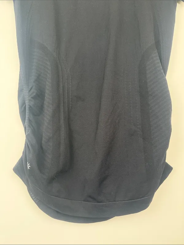 Athleta Speedlight Athletic Seamless Black Tee T-shirt Short Sleeve Ruched M - Image 4