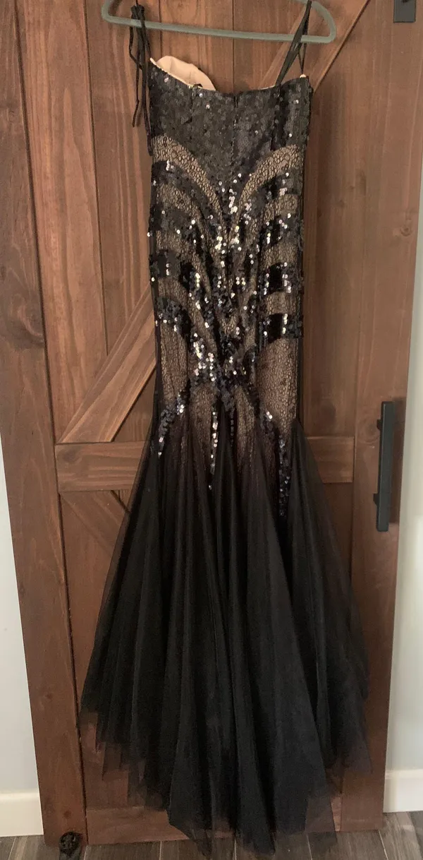 Camille La Vie Black And Nude Gown - Image 2