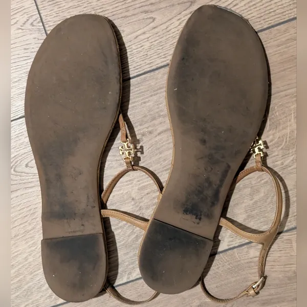 Tory Burch Women's 10.5 Tan Leather T Strap Logo Thong Sandals Shoes - Image 4