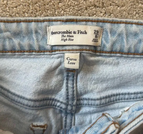 Abercrombie High Rise Mom Jean - Image 5