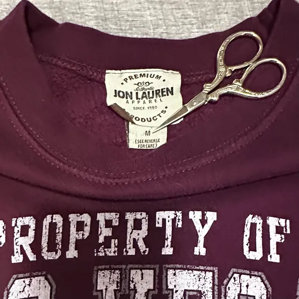 Las Vegas Nevada Crew Sweatshirt Adult M Pullover Distressed Graphic Maroon - Image 7