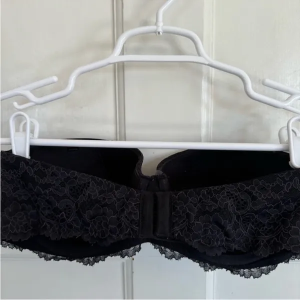 Victoria’s Secret black lace multi way strapless bra‎ size 34D - Image 3