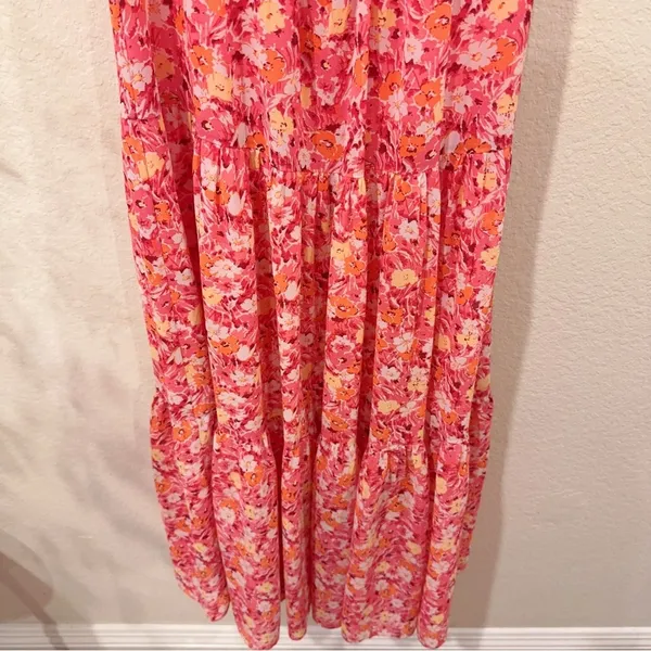 ASTR Cinched Bust Cut Out Center Dress in Red Multi Floral Size Small NWT - Image 4