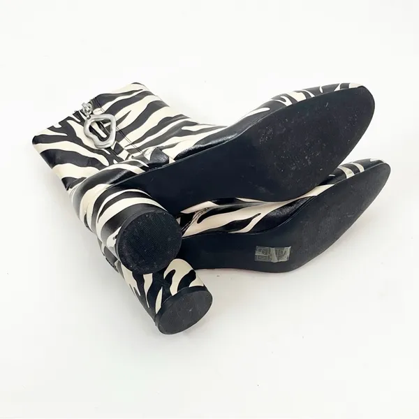 ASOS Designs Faux Leather Zebra Print Side Zip Chunky Heel Chelsea Boots Size 6 - Image 5