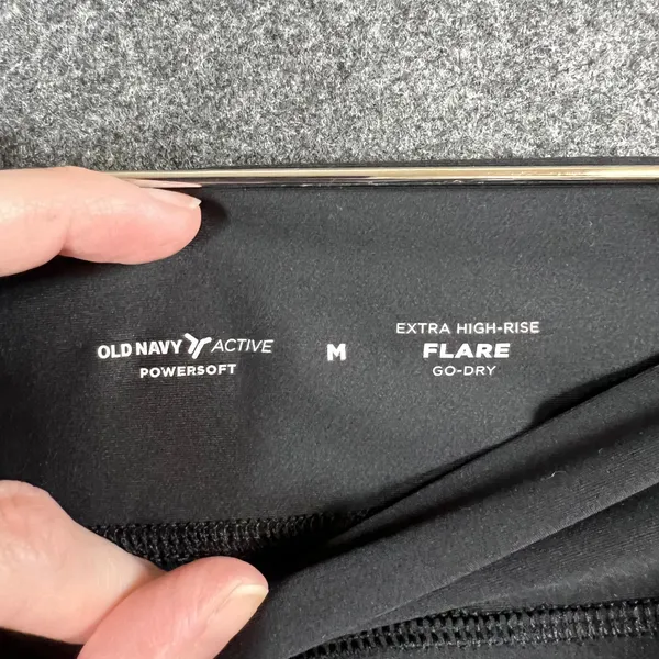 Old‎ Navy Active PowerSoft Extra High Rise Flare Leggings Black Womens Medium - Image 3