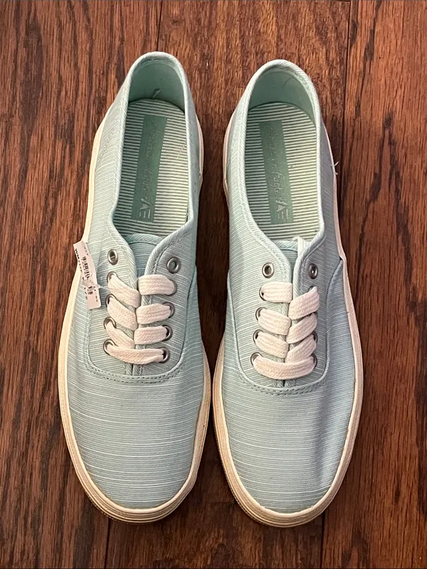 American Eagle Light Blue Canvas Lace-Up Sneakers - Image 3