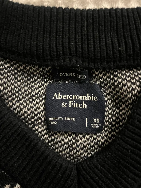 Abercrombie Sweater Vest - Image 3