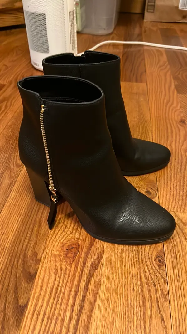 Michael Kors Booties Leather Black - Image 3