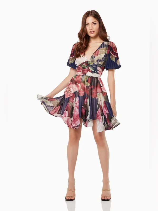 Elliatt Grandstand Chiffon V Neck Boho Flare Summer Mini Dress Navy Floral Multi - Image 4