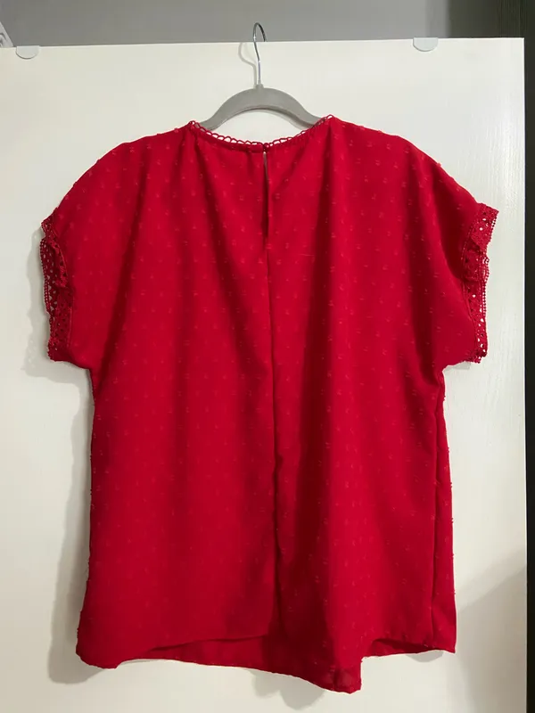 Red Lace Top Shein - Image 2