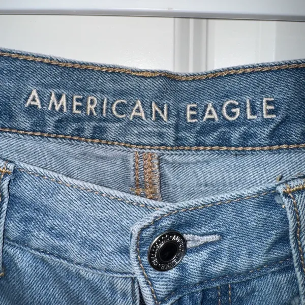 American Eagle Mom Jeans - Image 3