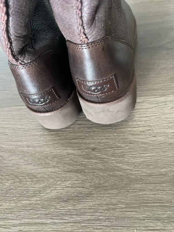 UGG Alba Leather Boots  - Image 3