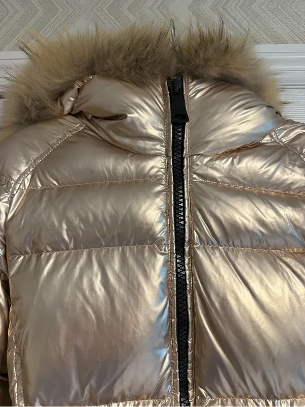 SAM. Women’s Medium Metallic Gold Puffer Jacket Real Fur Hood Trim Zipper Close - Image 5
