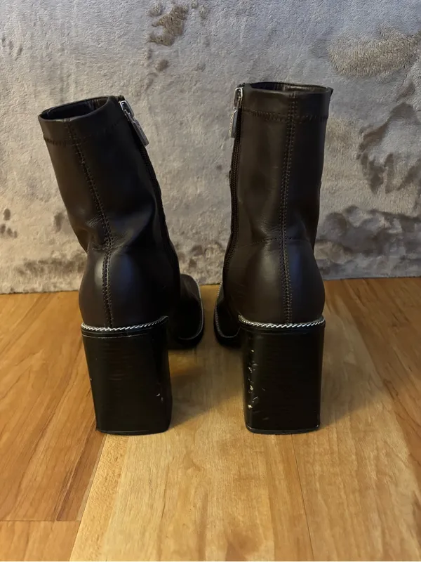 Aldo Dark Brown Faux-Croc Ankle Booties with Square Toe Women’s Size 8 - Image 4