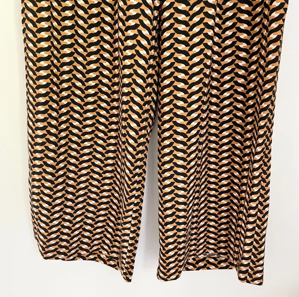 Who What Wear Geometric Print Pleated High Rise Wide Leg Pants Orange Black 6 - Image 9