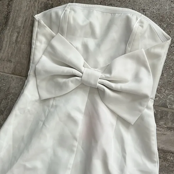 Bellavia Bow Back Midi Strapless Sheath Dress White, Size M NWT - Image 6