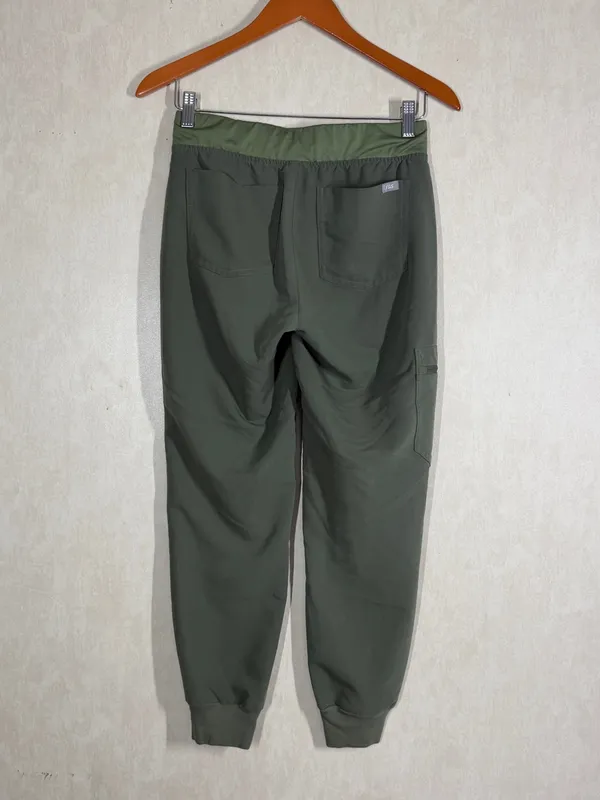 Figs Women’s Zamora Jogger Scrub Pants Pull On in Moss Green XSP - Image 6