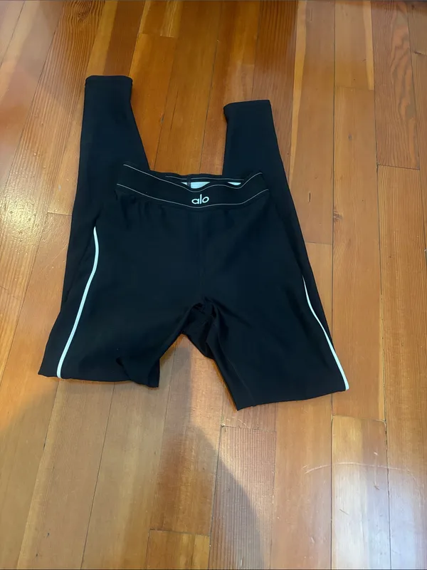 Alo Yoga Airlift High-Waist Suit Up Legging XXS like new - Image 5