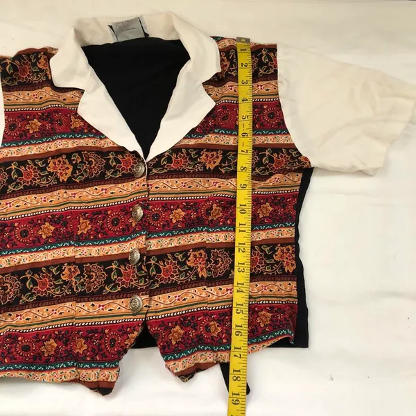 90s Retro Vintage Boho Western Indie Paisley Floral Patchwork Shirt Top Blouse Vest button front tie back short sleeve green red brown black-M Made in USA Measurement in pics - Image 6