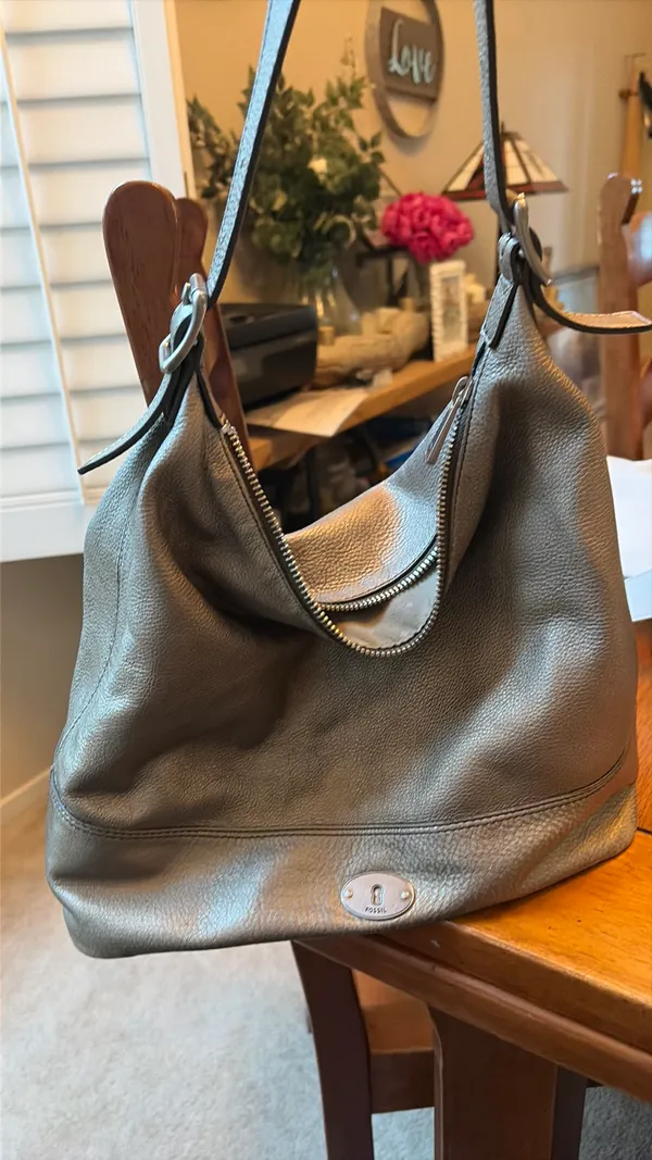 Fossil Shoulder Bag Metalluc Bronze Pebbled Leatger - Image 10
