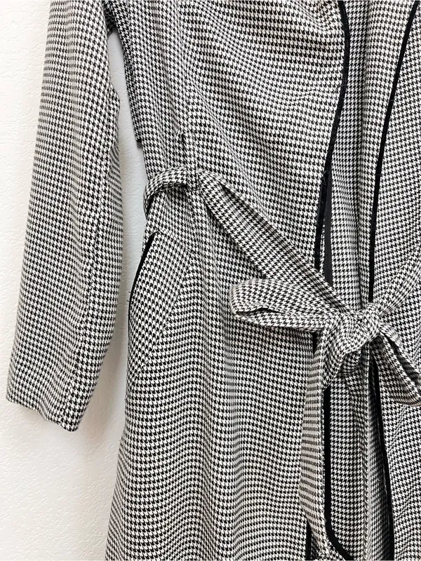 L'Academie Black White Houndstooth Long Trench Coat Women's Small Belted - Image 5