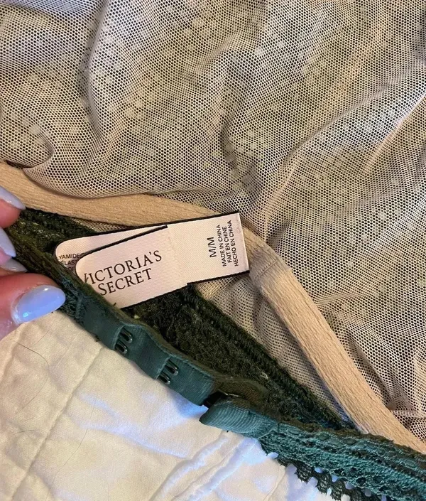 Victoria's Secret Dark Green Crochet Bralette - Image 3