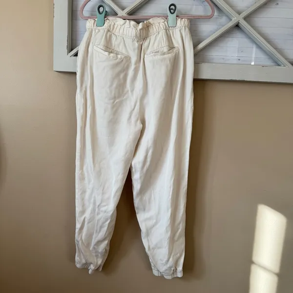 Banana Republic Rayon Paper bag Jogger Pants Ivory Women’s‎ Size M Medium - Image 3